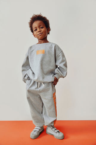 Logo Dropped Shoulder Sweater | Gray Melange - Bright Melon