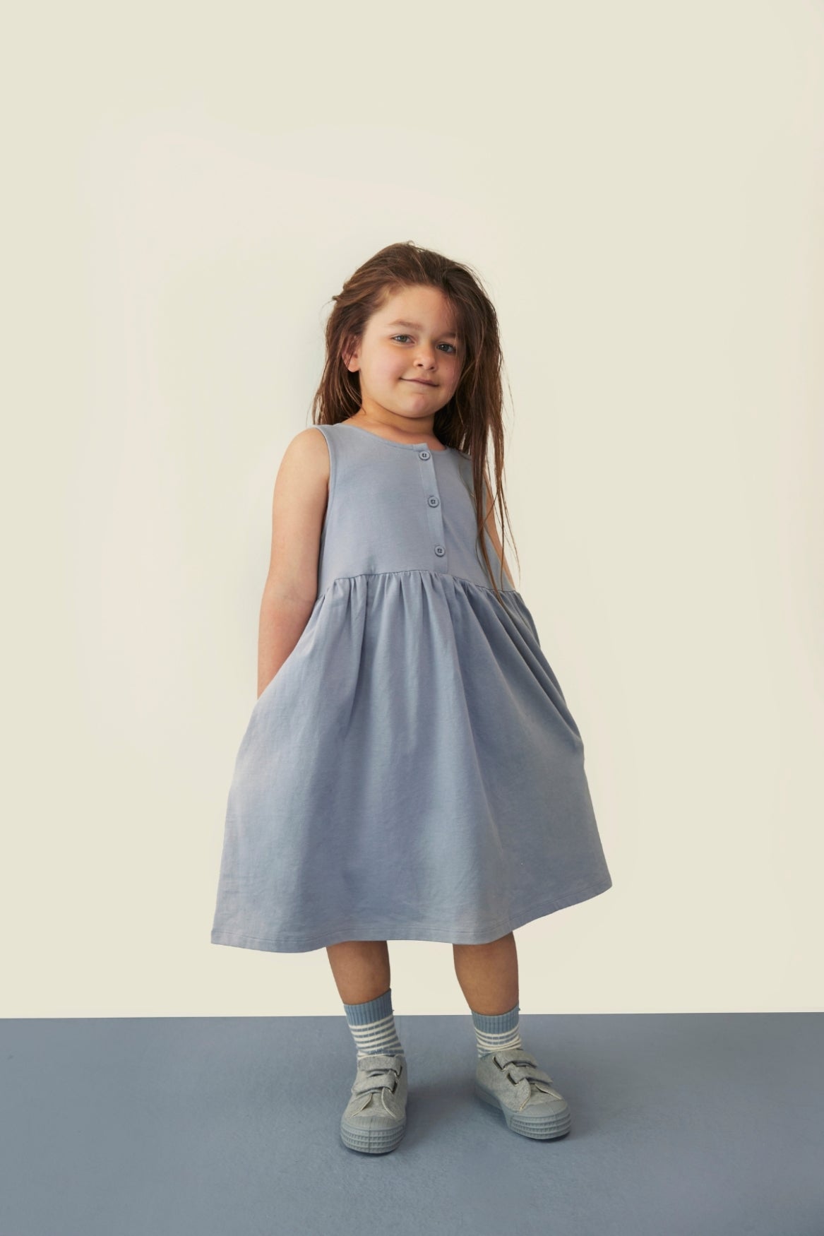 Ärmelloses Kleid | Stone Gray