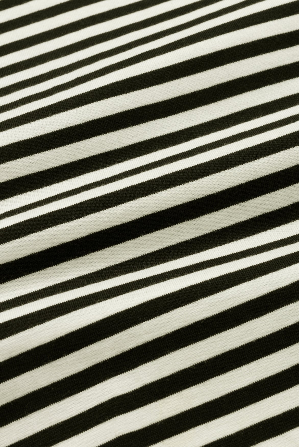 L/S T-Shirt | Pirate Black - Cream