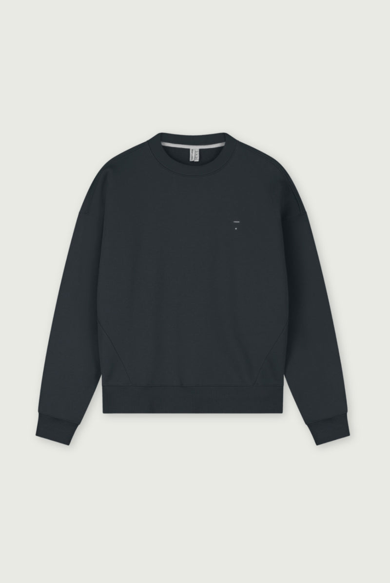 (Women) Dropped Shoulder Sweater | Pirate Black