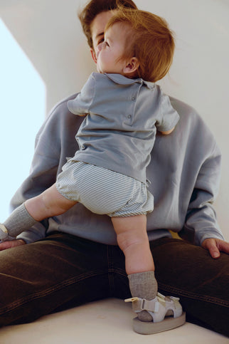 Baby kurzes Pluderhöschen | Stone Gray - Cream