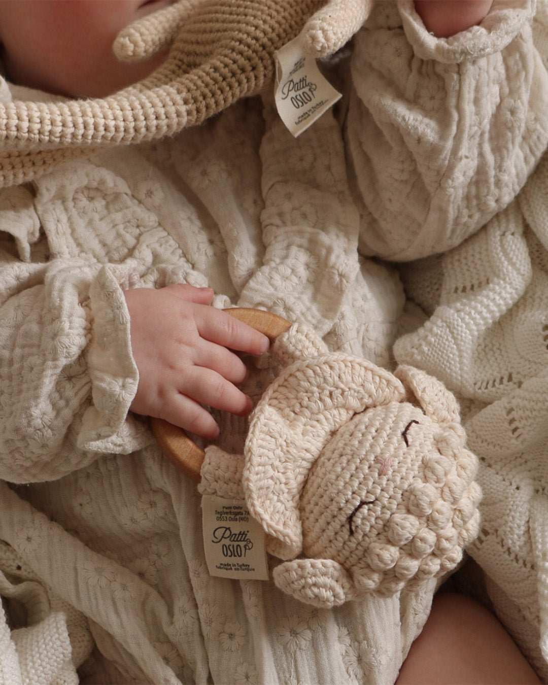 Lamb the Teething Ring | Cream