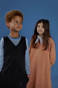 Sleeveless V-neck Suit | Nearly Black