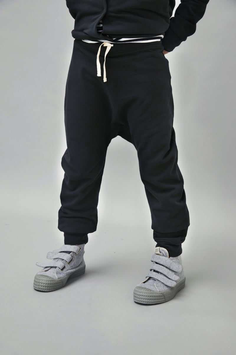 Baggy Pants | Nearly Black